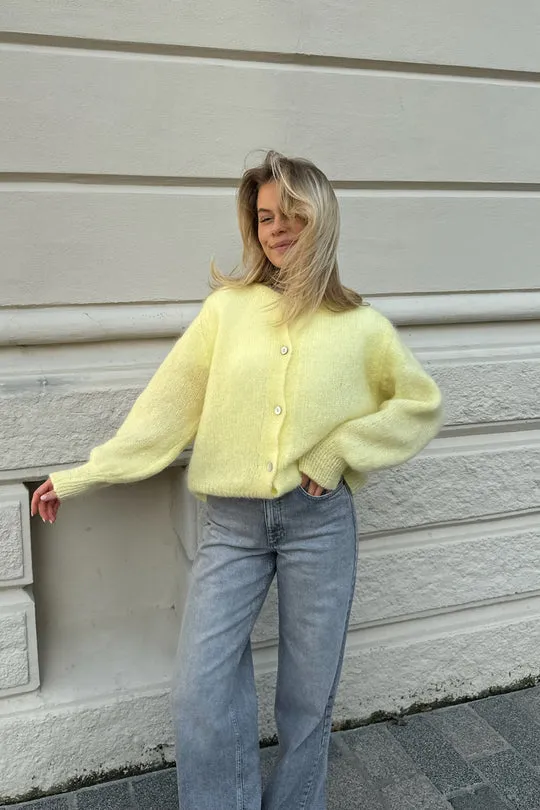 Heidi-Mode | Strick Frauenjacke Mit Knöpfen