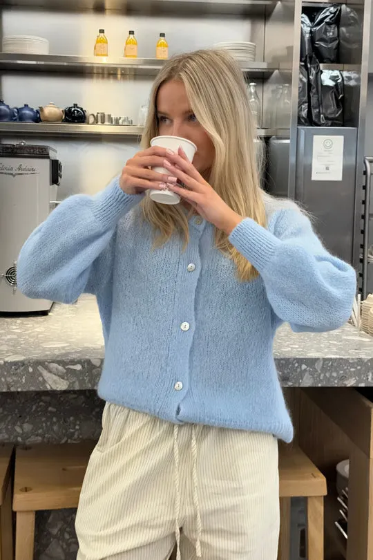 Heidi-Mode | Strick Frauenjacke Mit Knöpfen